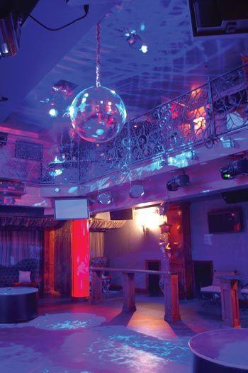 American DJ M-2020 20" Mirror Ball (No Rotating Motor) - Image 4